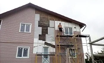 Установка сайдинга для загородного дома